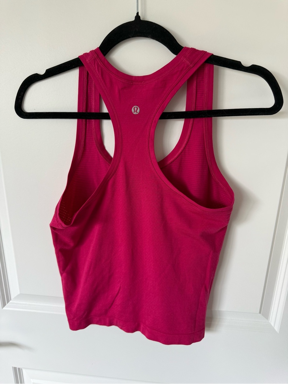 Lululemon Race Length Swiftly Tech Short Sleeve Size 4